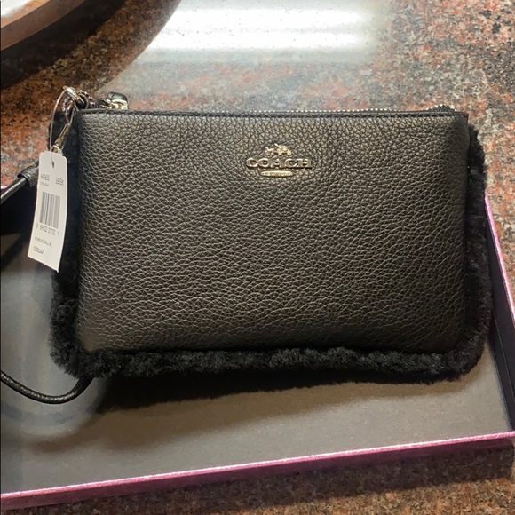 Coach wristlet - Picture 2 of 5